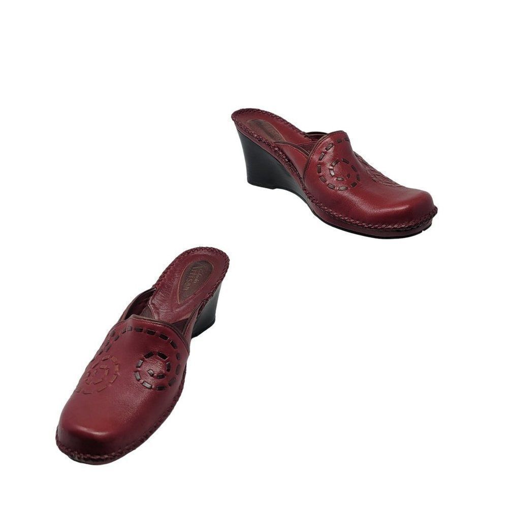 Clarks Artisan Collection‎ Red Leather Embroidered Mules Wedge Clogs 7.5 Comfort